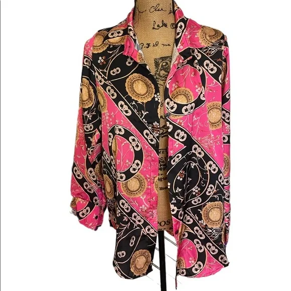 Pink Shirt - Picture 2 of 2